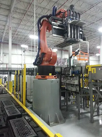 Mixed-SKU robot palletizing, photo 2